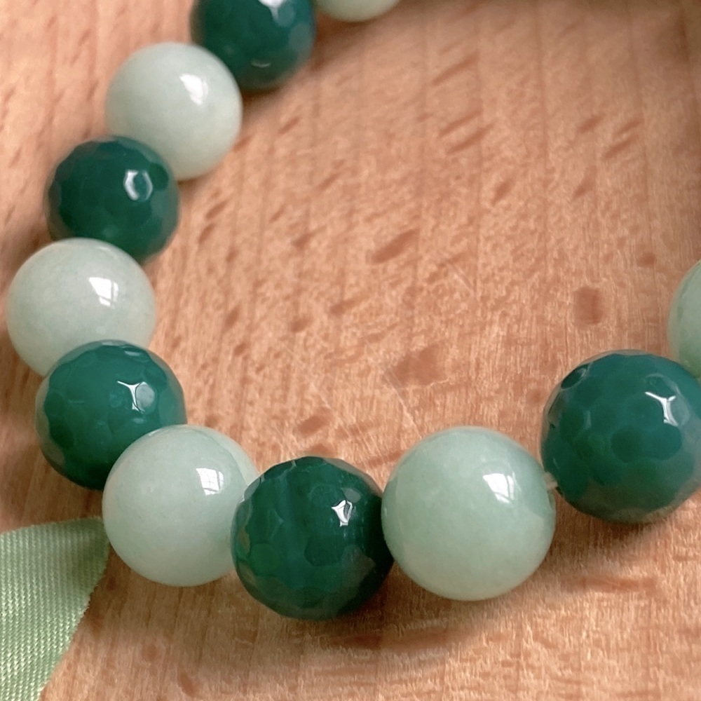 Amazonite and Green Agate Stretch Beaded Bracelet - Picture 4 of 10